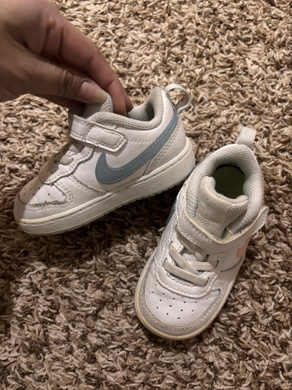 Nike Kids White & Light Blue Velcro Low-Top Sneakers